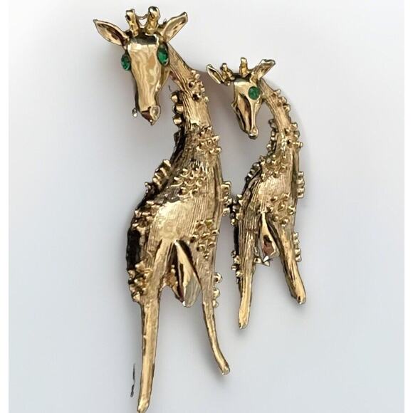 Vintage Giraffe Scatter Pin Brooch Mother Baby Gold Tone Green Rhinestone Eye - Picture 2 of 9